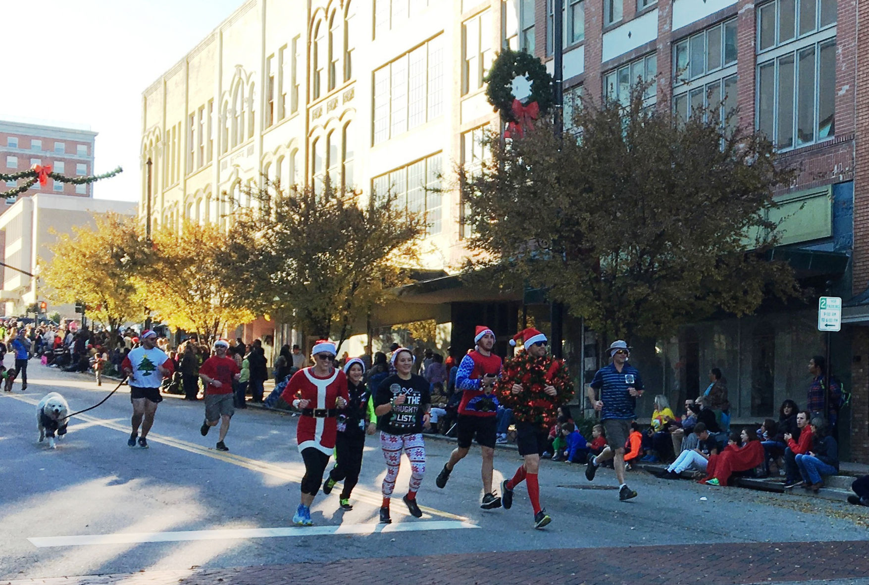 DRB 1204 Parade 02.JPG